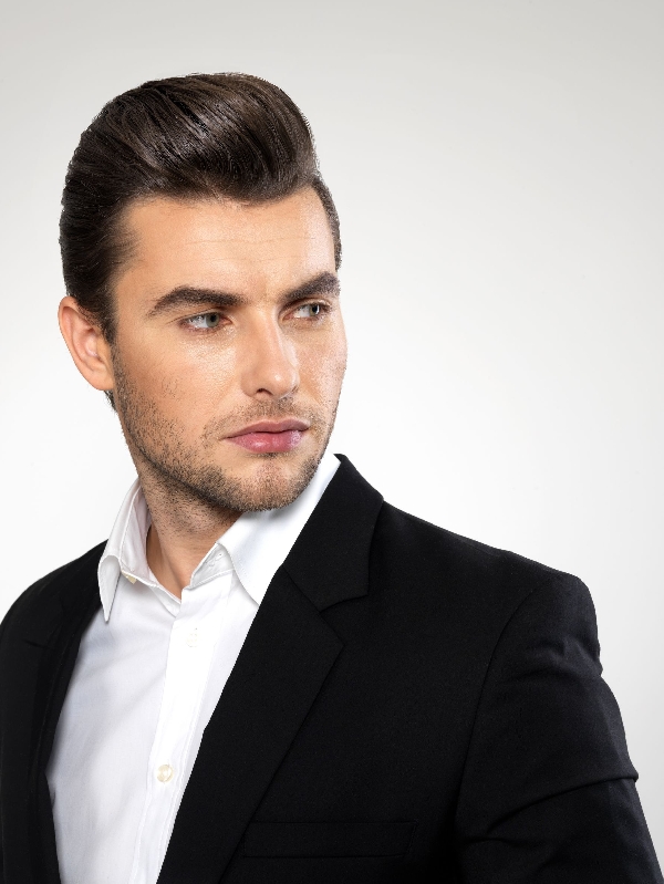 Coloration und Farbberatung im Salon